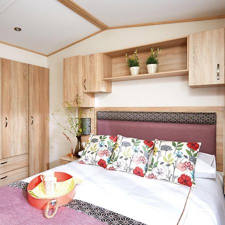 Jasmine Park Hotel Snainton Екстериор снимка